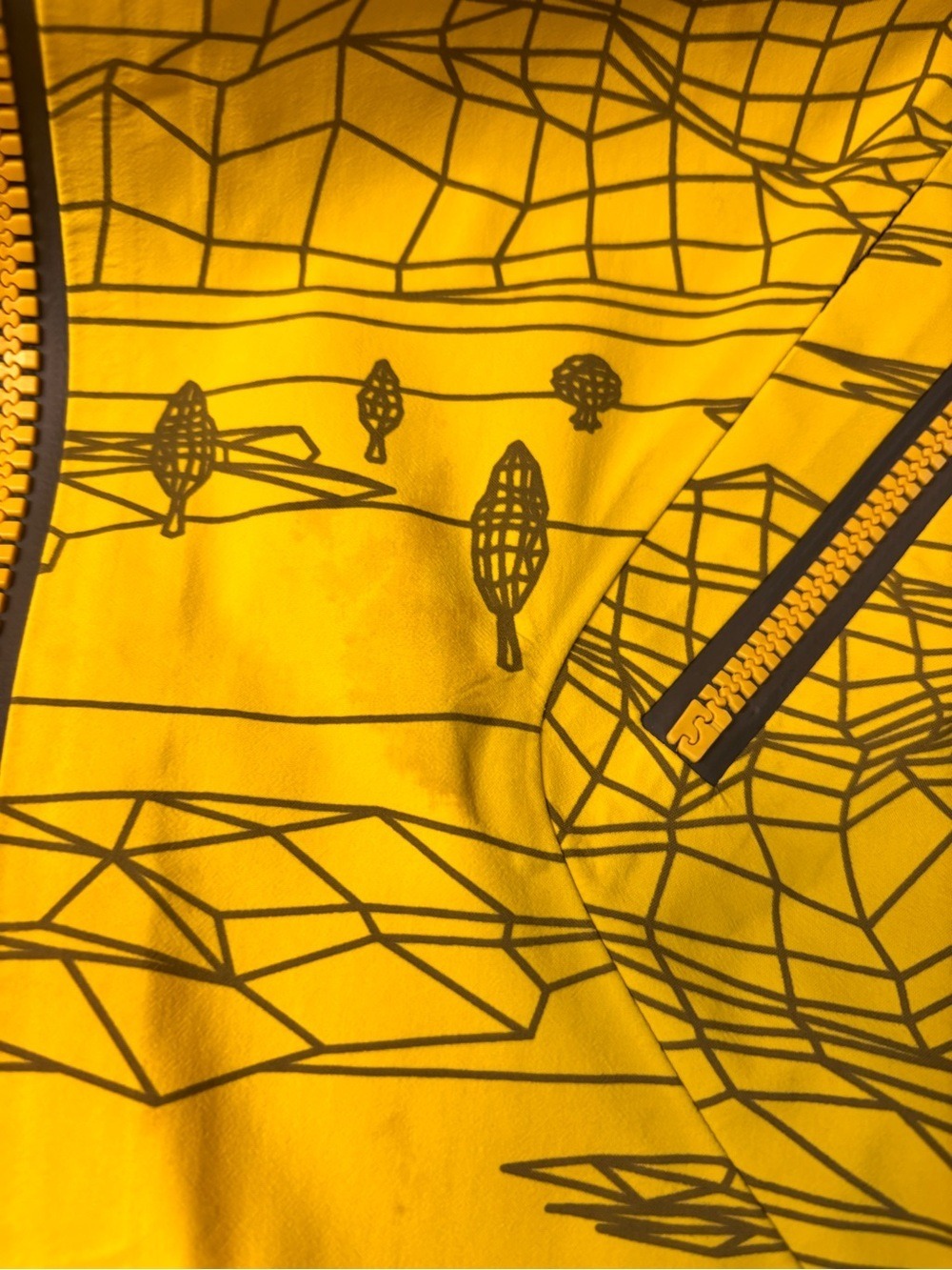Burton AK 3L Sqwawk Softshell Yellow Printed Jacket, size XXL - Picture 14 of 16